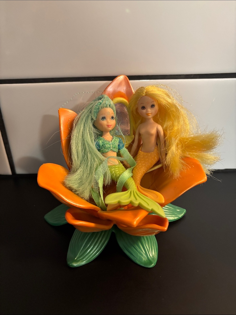 Vintage Mattel Barbie Fairytopia Petal Pixies Mermaids Bella & Caprice 2004